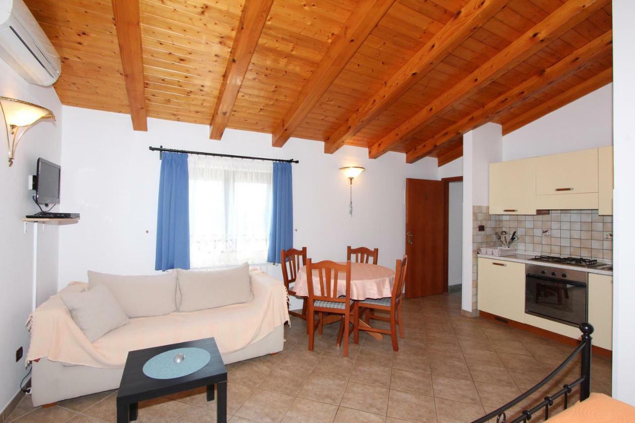 Appartement Mara *