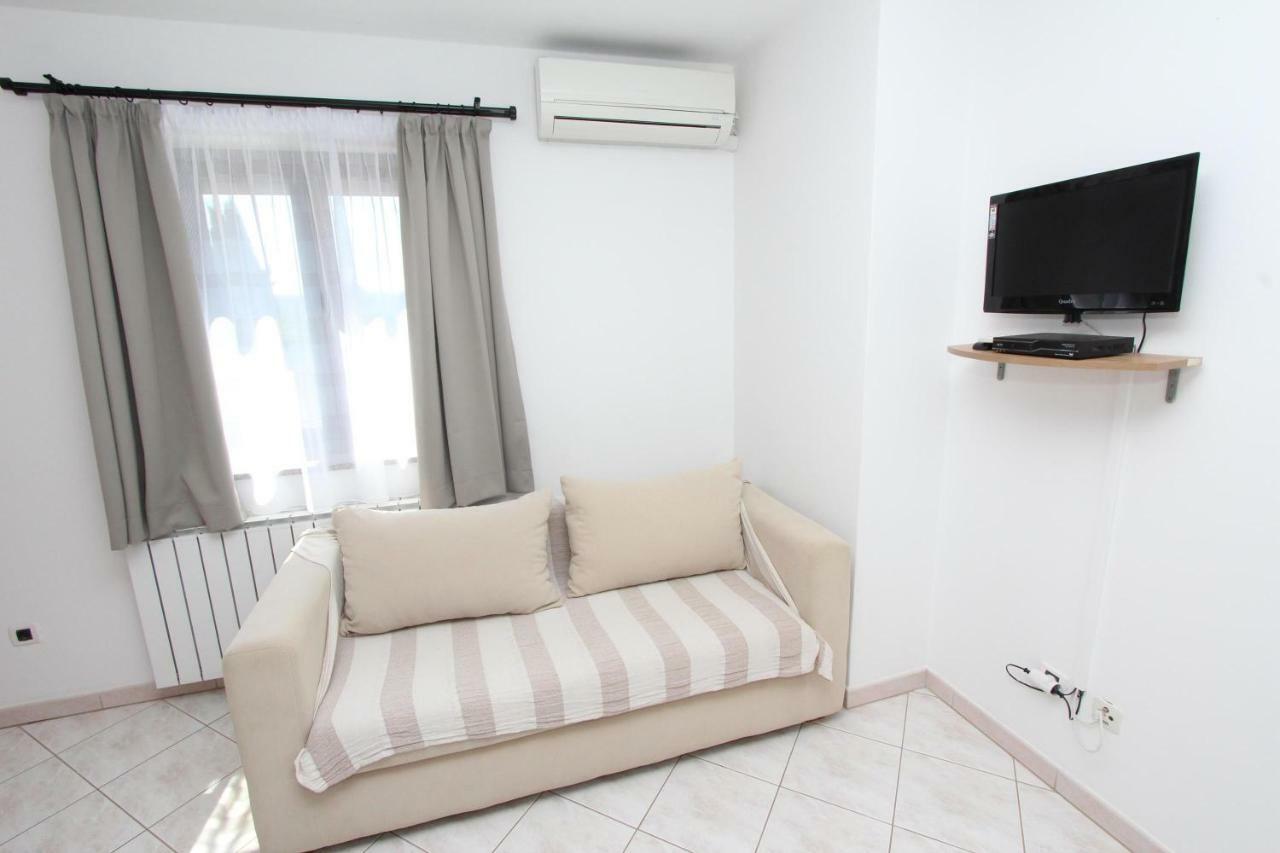 Appartement Mara *